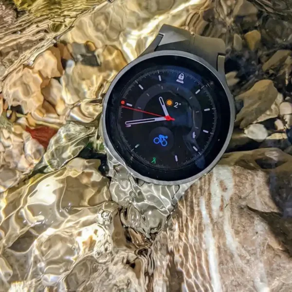 Samsung Galaxy Watch5 Pro؛ ساعت هوشمند مقاوم با طراحی ممتاز، عمر باتری طولانی و قابلیت‌های پیشرفته برای ماجراجویان و ورزشکاران حرفه‌ای.